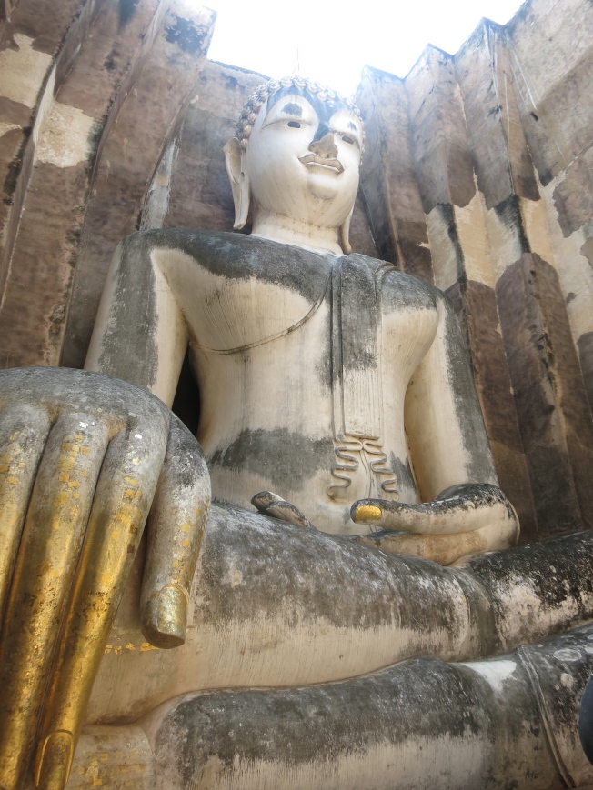Wat Si Chum, Buddha upclose